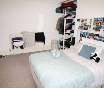 7 Bed - 9 Ash Grove, Hyde Park, Leeds - LS6 1AX - Student - Photo 2