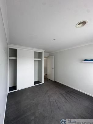 52 Edenbrook Circuit, Pakenham - Photo 1