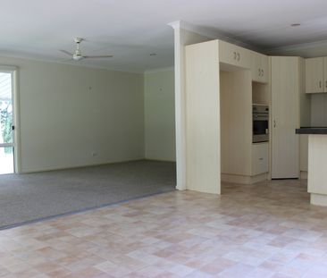 PARK YOUR TRUCK OR STORE YOUR CARAVAN? - Photo 4