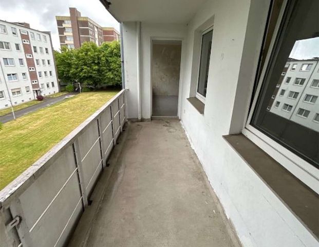 Familien aufgepasst * 2-Monate-Mietfrei* 4-Zimmerwohnung mit Loggia in Duisburg-Mündelheim - Photo 1
