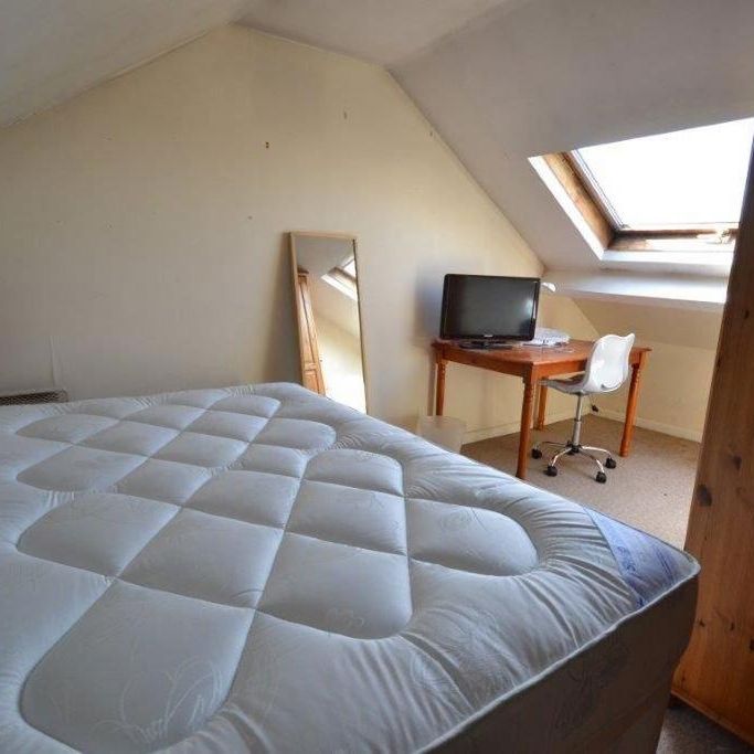 4 bedroom terraced house to rent - Photo 1