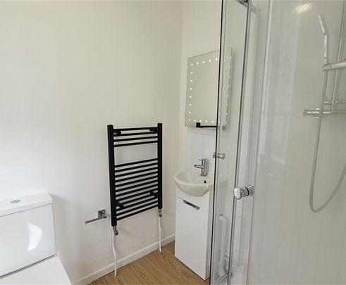 Room 7, 217 Arbury Road, Cambridge - Photo 1