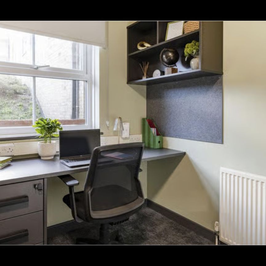 Room in a Shared Flat, Dean House, SE14 - Photo 1
