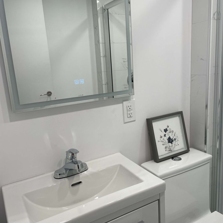 6800 Côte Saint Luc Road - Beautiful 1-bedroom apartment - Photo 1