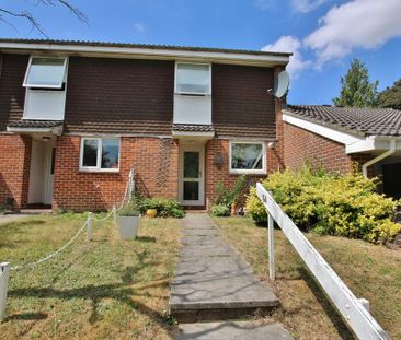 3 bedroom terraced house to rent - Photo 3