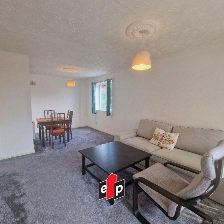 2 Bed Flat For Rent - Photo 1