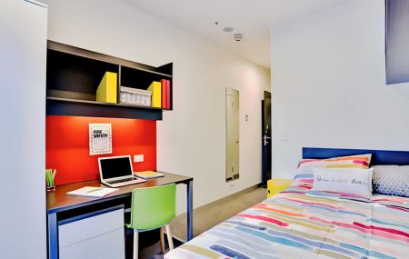 3 Bedroom Apartment - Photo 5