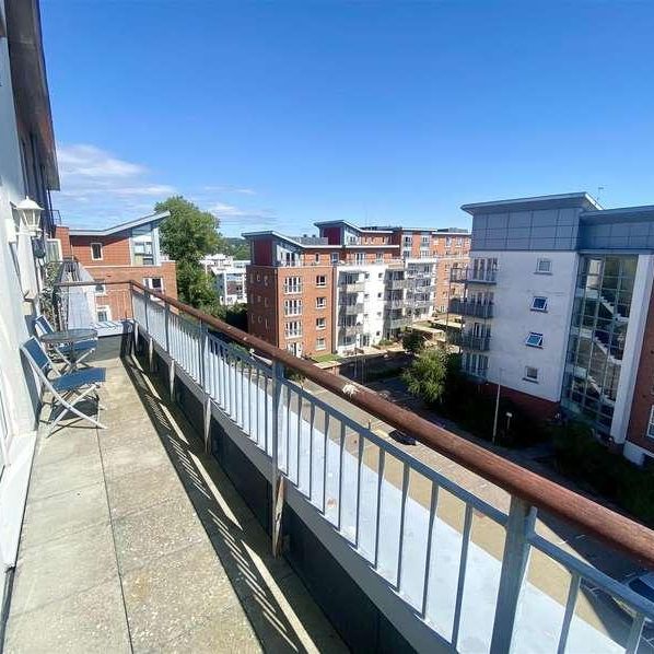 Avenel Way, Poole, BH15 - Photo 1