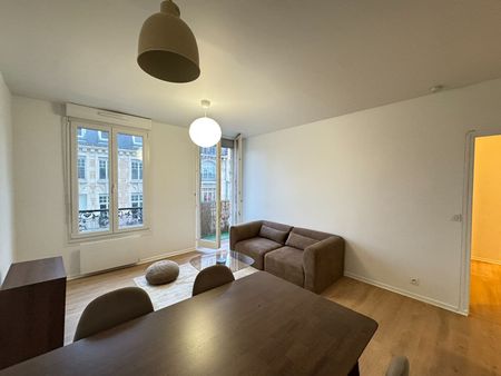 APPARTEMENT MEUBLE T2 38m2 - HYPERCENTRE REIMS - Photo 3