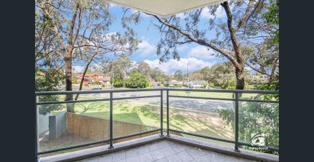 Ground Floor | 2 Bed | 2 Bath | 2 Car - Photo 2