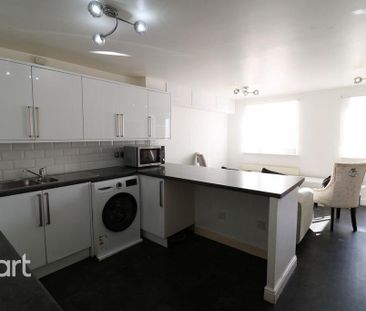 5 bedroom semi-detached house to rent - Photo 4