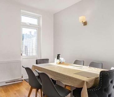Altmore Avenue, East Ham, E6 - Photo 5