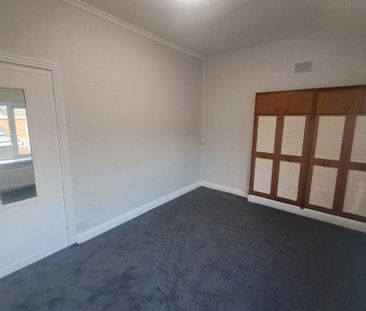 2 bedroom house to rent - Photo 1
