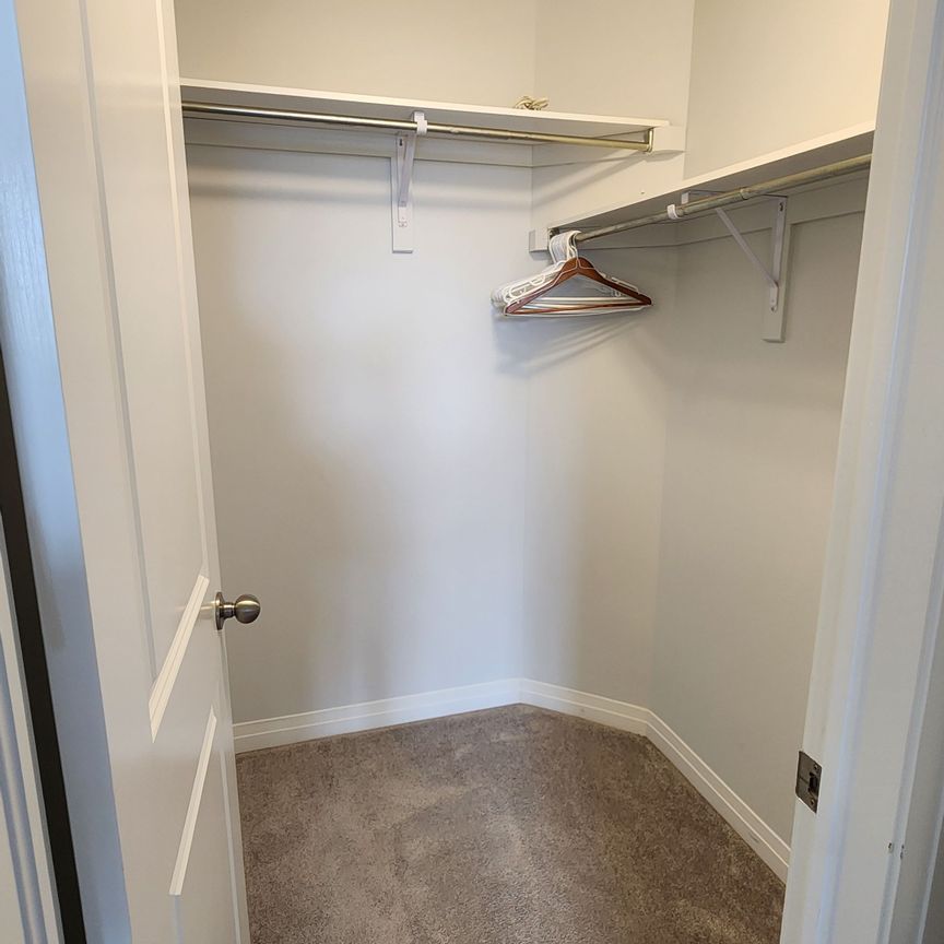 For Lease - 229 Tall Crass Crescent Unit# Main, Kitchener, Ontario - Photo 1