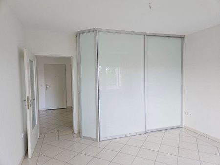 * Hochwertig ausgestattete 2-Zimmer-Wohnung mit Balkon zu vermieten! * Aufzug vorhanden! - Foto 2