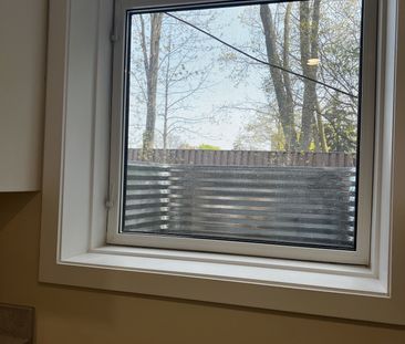 For Lease - 3131 Lenester Drive Unit# Lower level, Mississauga, Ont... - Photo 5