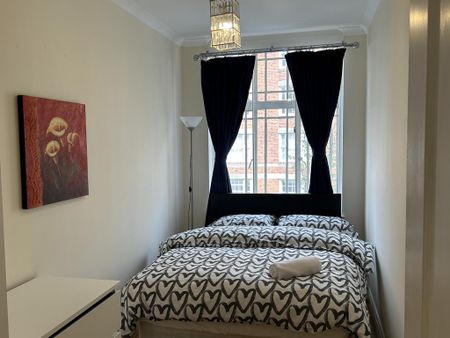 5 bedroom apartment to rent - Photo 4