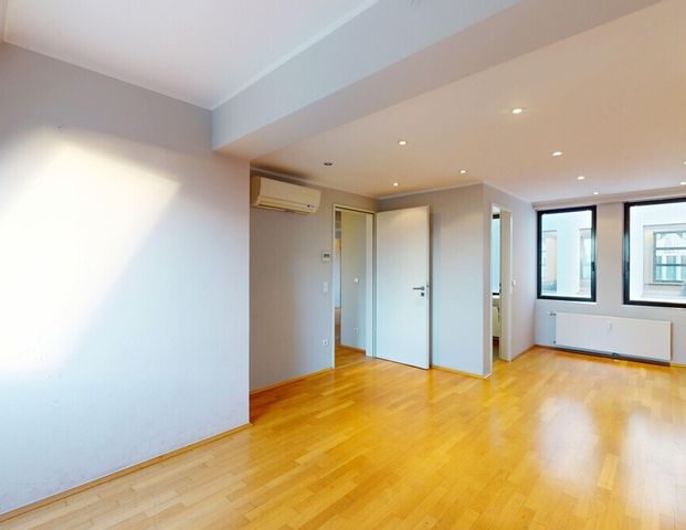 Exklusive Loft-Wohnung mit Sonnenterrasse über den Dächern der Düsseldorfer Altstadt! - Foto 1