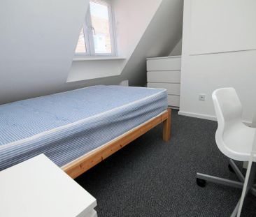 5 bedroom terraced house to rent - Photo 3