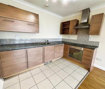 2 bedroom apartment to rent - Photo 3