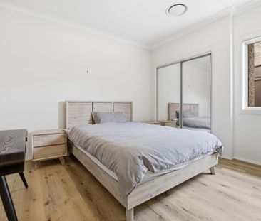 Beautiful Family Home - Photo 6