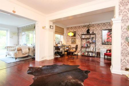 4 bedroom detached house to rent - Photo 2