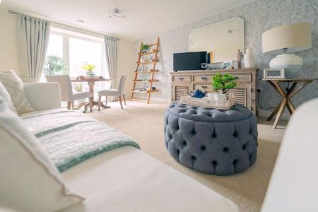 1 bedroom retirement property to rent - Photo 3