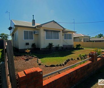 Solid Family Home - Photo 4