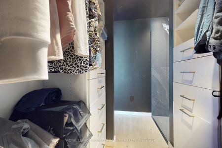 For Lease - 32 Trolley Crescent Unit# PH10, Toronto, Ontario - Photo 2