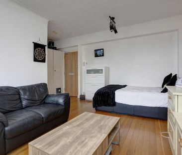 Studio to rent - Photo 6