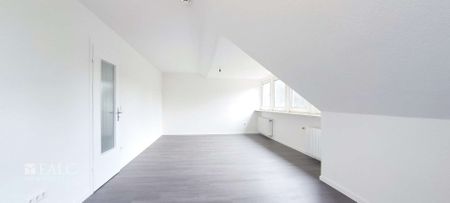 Modernisierte Dachgeschosswohnung - Photo 2