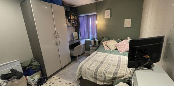 2 bedroom detached house to rent - Photo 2