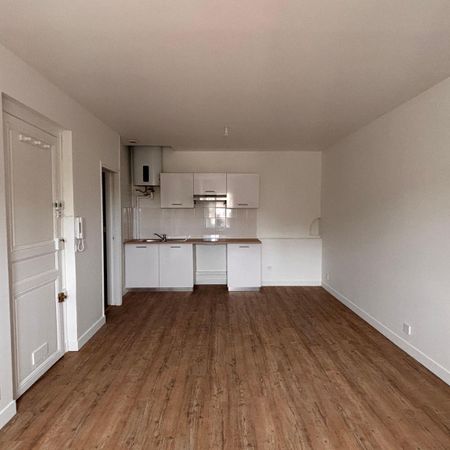 Location Appartement 1 pièce 26m² BORDEAUX 33000 - Photo 3