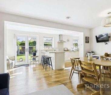 Pensclose, Witney, Oxfordshire, OX28 - Photo 5