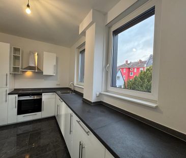 Neuwertige Penthousewohnung mit atemberaubender Dachterrasse! - Photo 1