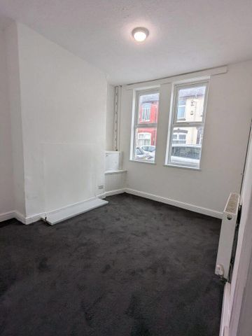 2 bedroom property to rent - Photo 2