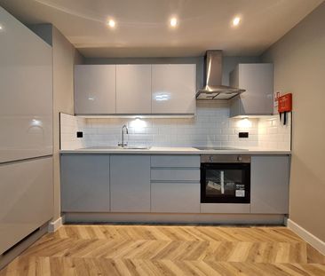 Spur Road, London N15 - Photo 5