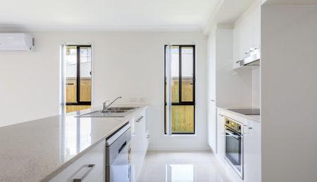 1/10 Langley Close, Redbank Plains QLD 4301 - House For Rent | Domain - Photo 4