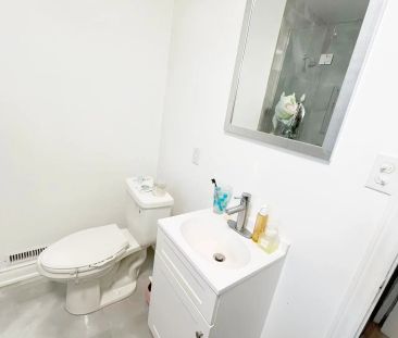 81 Hallam Street #Room 202 - Photo 6