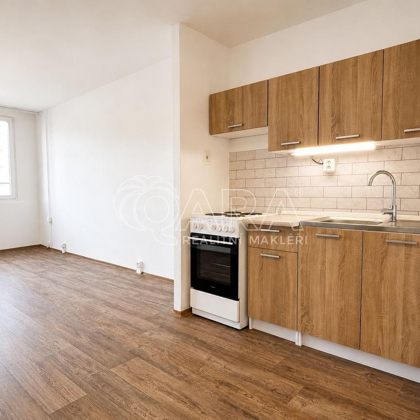 Pronájem bytu 2+kk 49 m², Holandská , Kladno - Photo 1