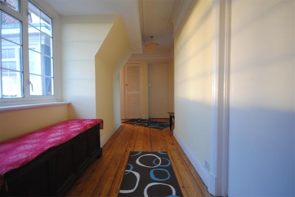Babington Road, London, SW16 - Photo 1