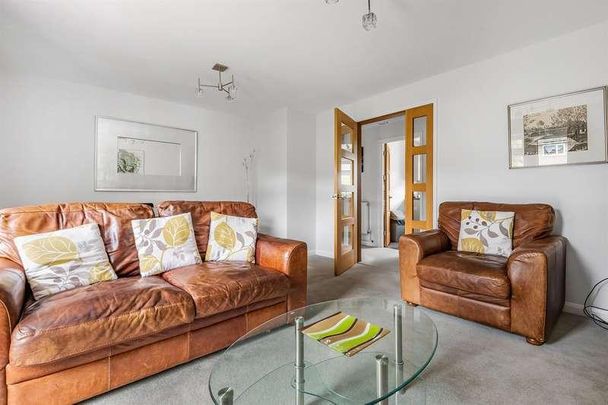 Caroline Court, Bath Road, Reading, RG1 - Photo 1