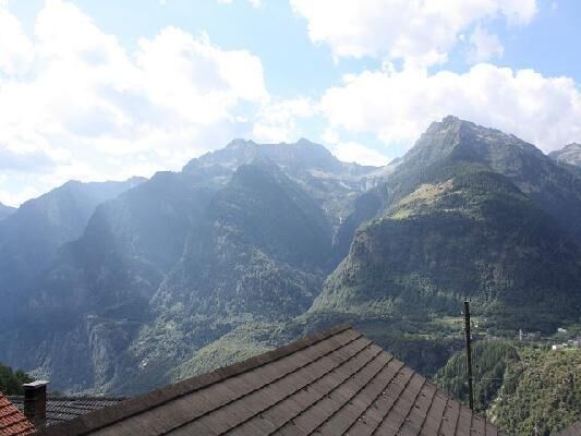 3 1/2-Zimmer-Wohnung mit Mansarde / appartamento di 3 1/2 locali con mansarda - Foto 1