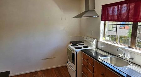 3 Bedroom Home, Highland Park - Photo 4