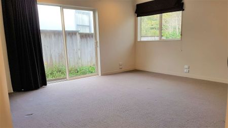 4 Bedrooms+ study, Albany - Photo 2