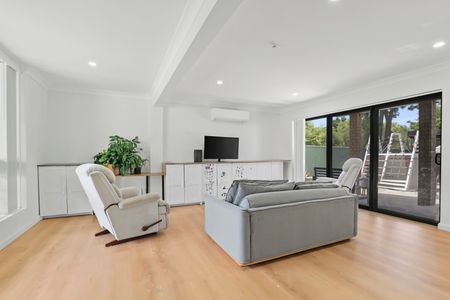 35 Bathurst Street, Pitt Town NSW 2756 - House For Rent | Domain - Photo 2
