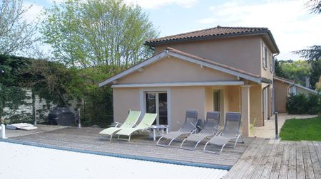 Location Maison 5 pièces 148m² STE FOY LES LYON 69110 - Photo 5