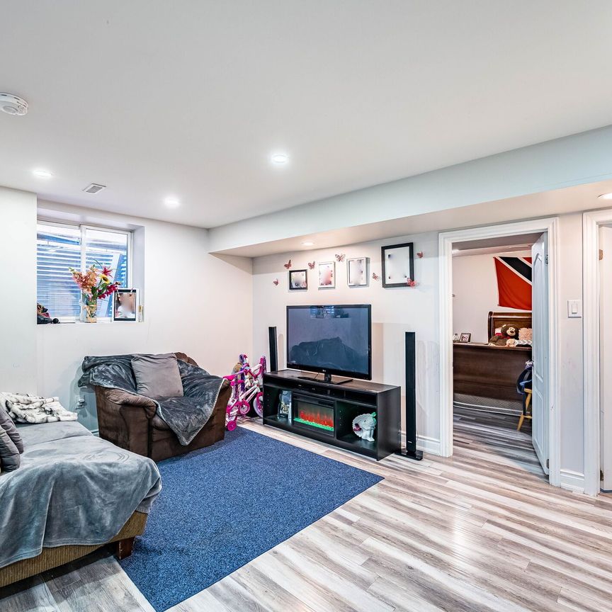 For Lease - 6 Feeder Street, Brampton, Ontario - Photo 1