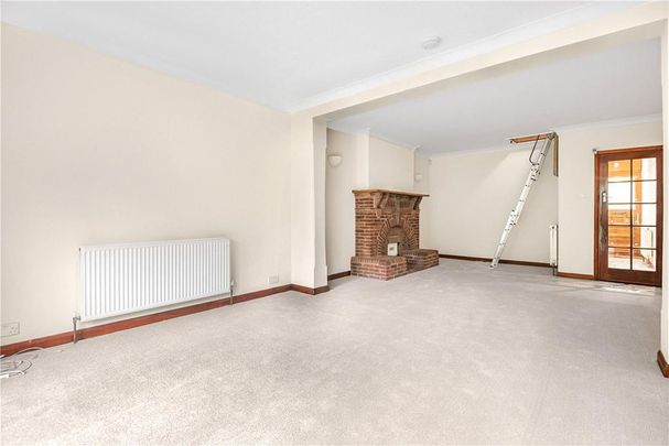 4 bedroom bungalow to rent - Photo 1