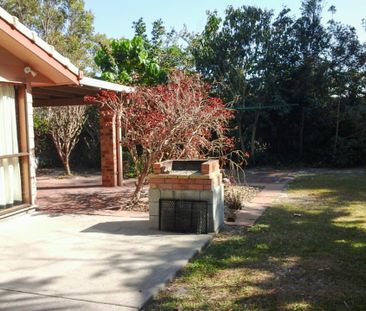 HOME BACKING ONTO PARKLAND IN BELLARA - Photo 5